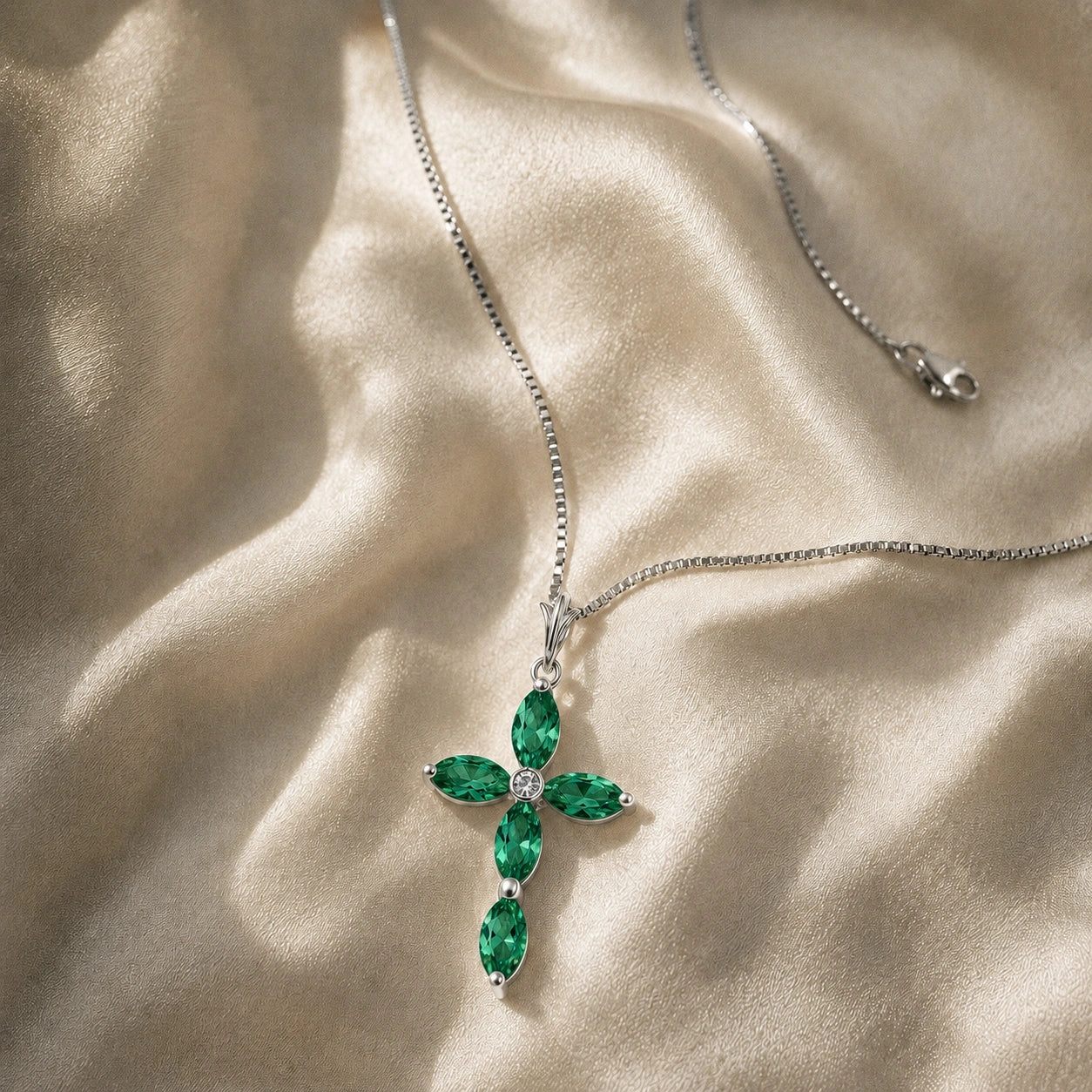 White Gold Charm Necklace Emerald 10K — Delia
