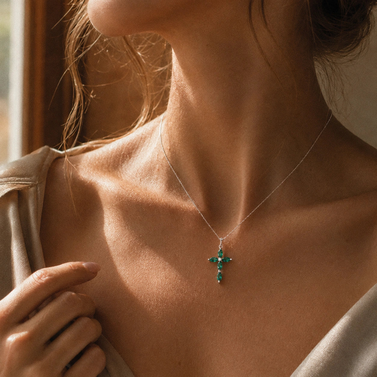 White Gold Charm Necklace Emerald 10K — Delia