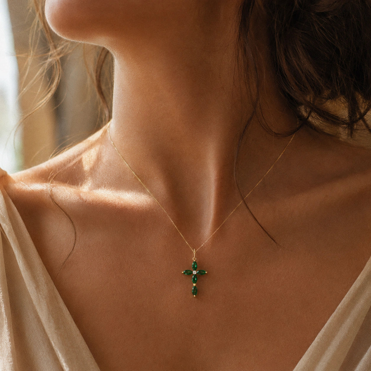 Yellow Gold Charm Necklace Emerald 10K — Delia