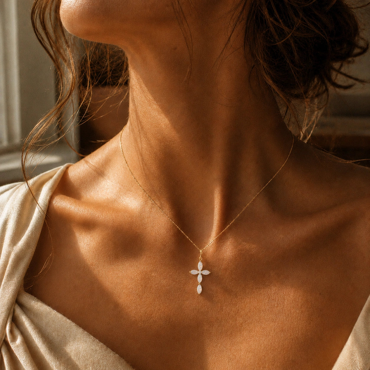Yellow Gold Charm Necklace Opal 10K — Delia