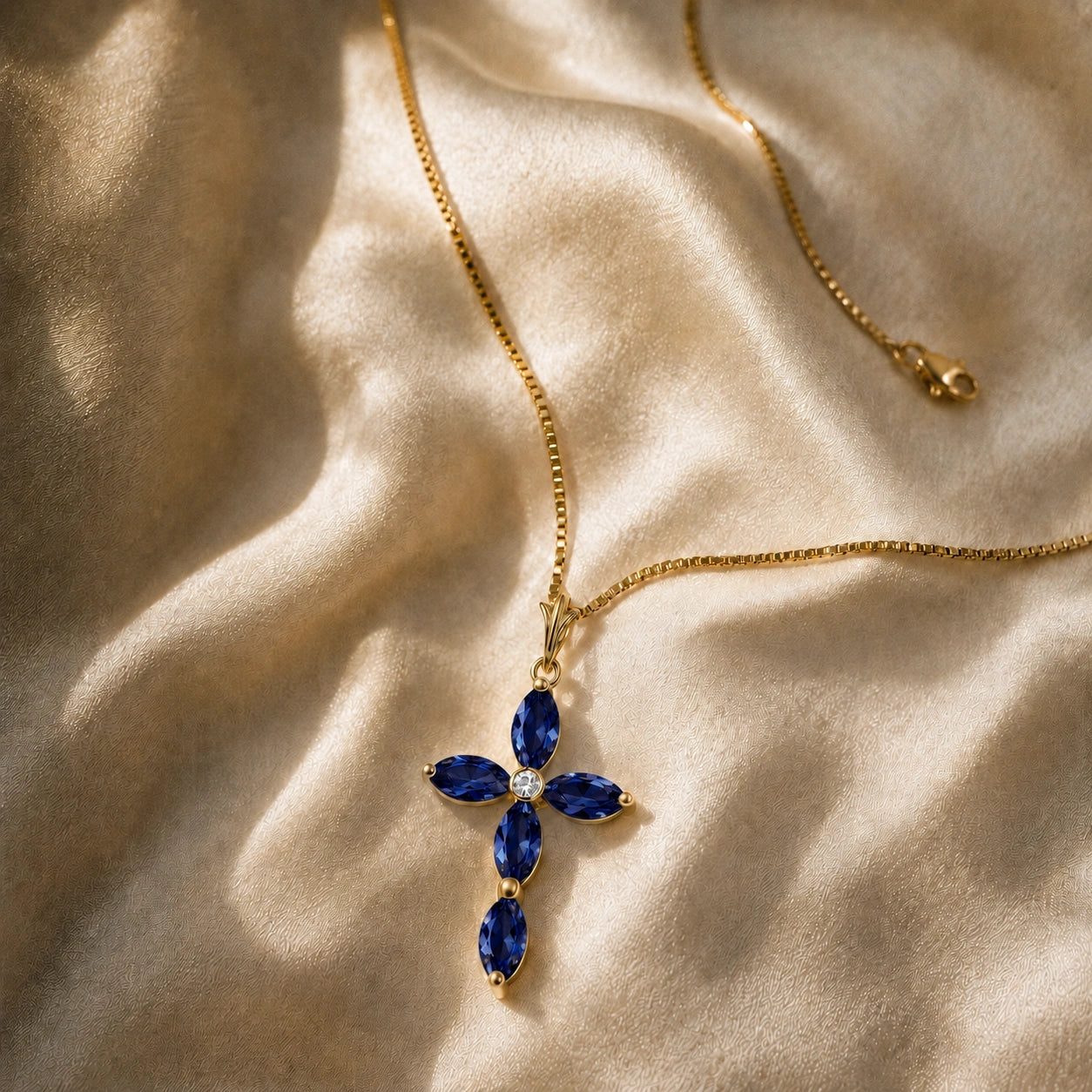 Yellow Gold Charm Necklace Sapphire 10K — Delia