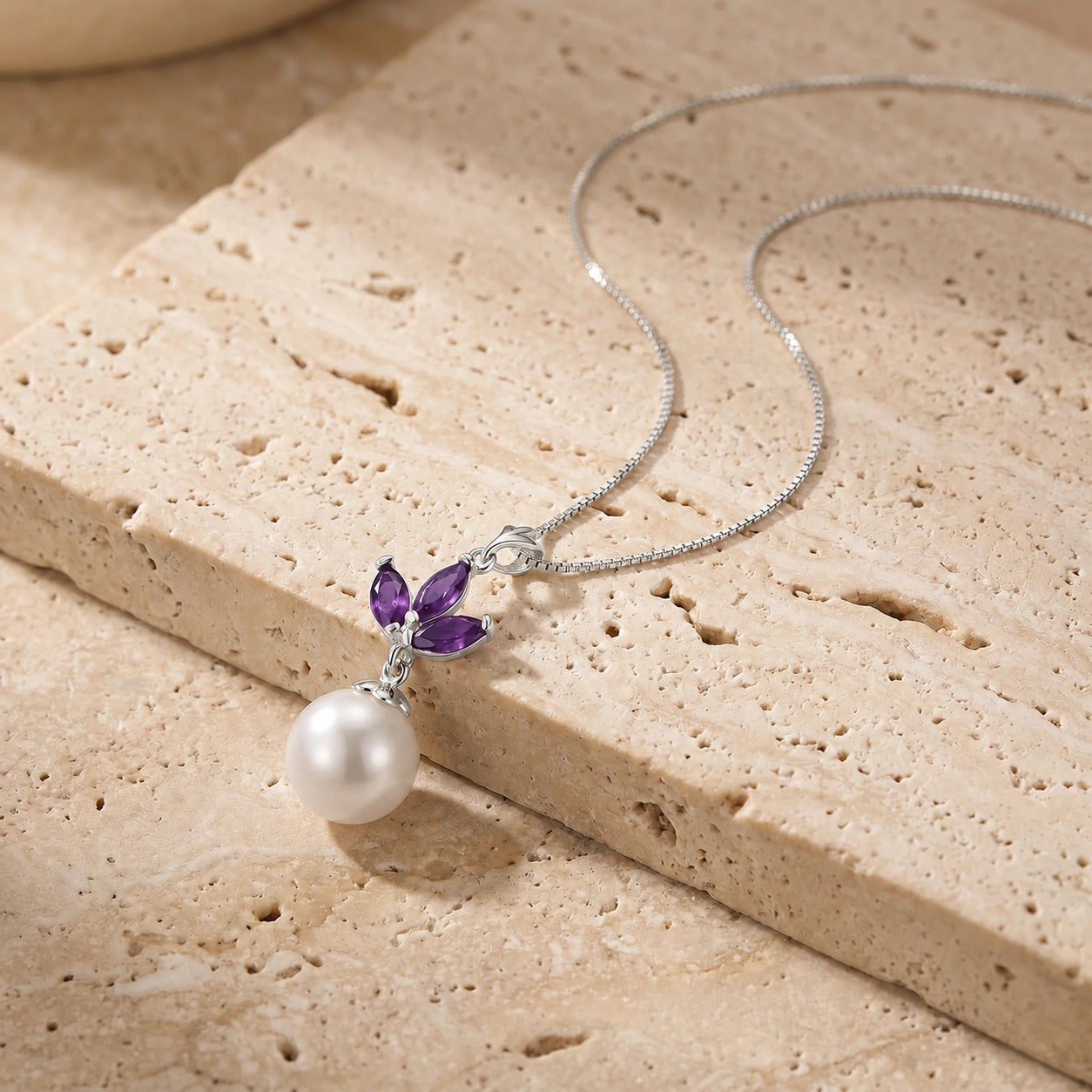White Gold Necklace Amethyst 10K — Colombina