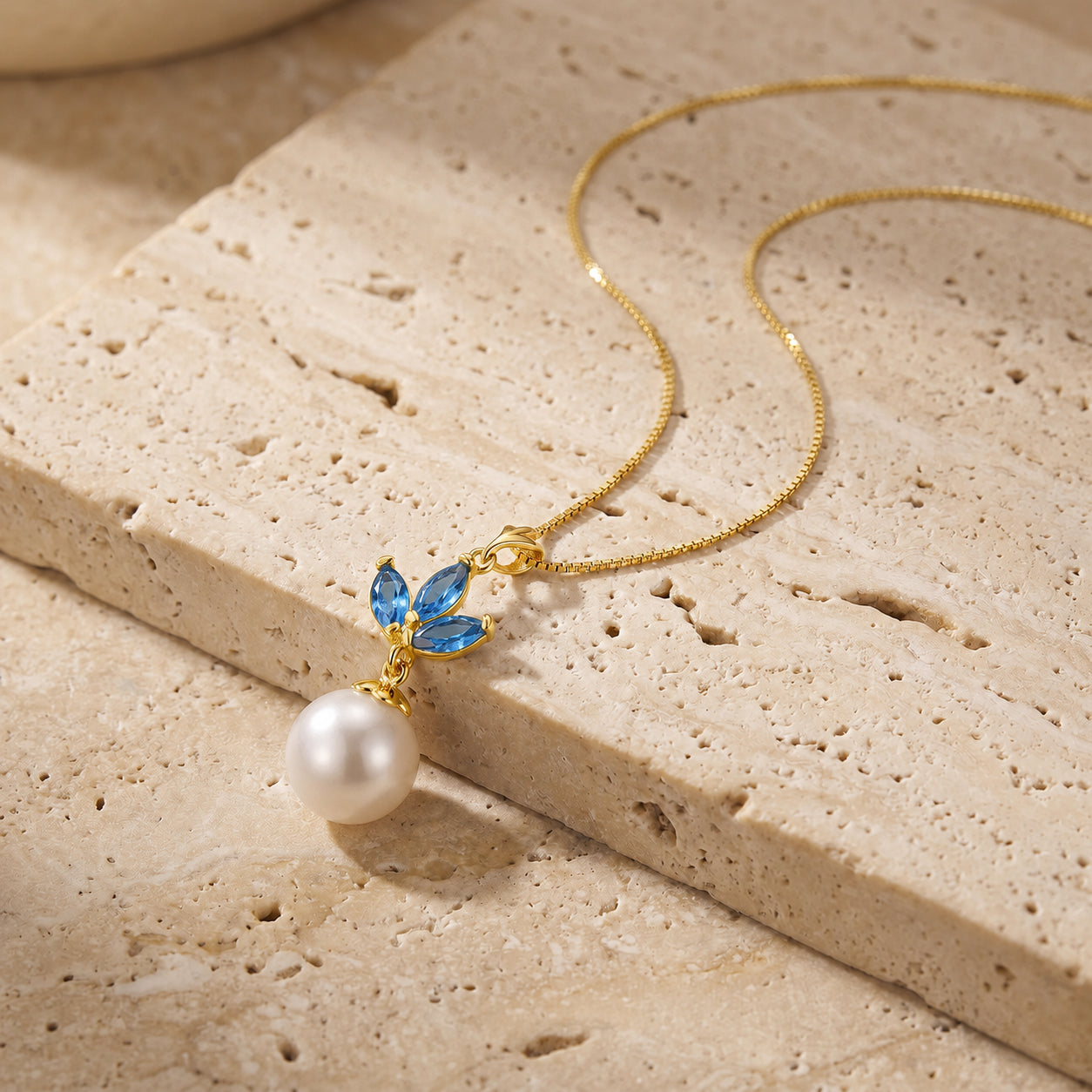 Yellow Gold Necklace Opal 10K — Colombina