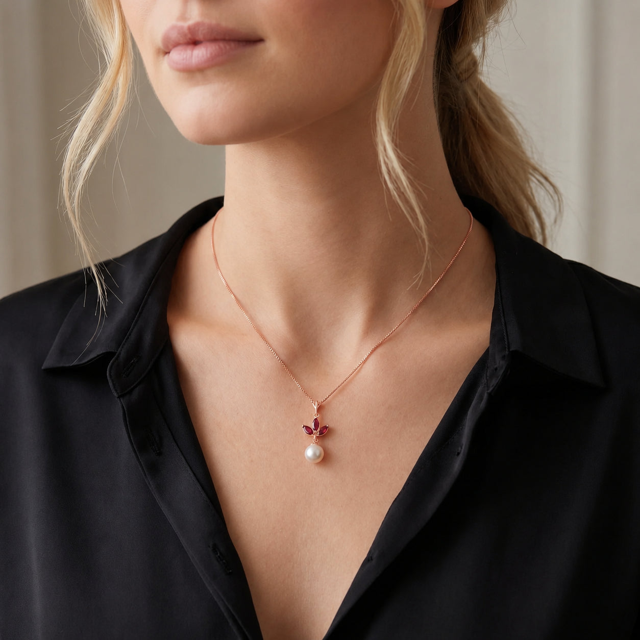 Rose Gold Necklace White Topaz 10K — Colombina