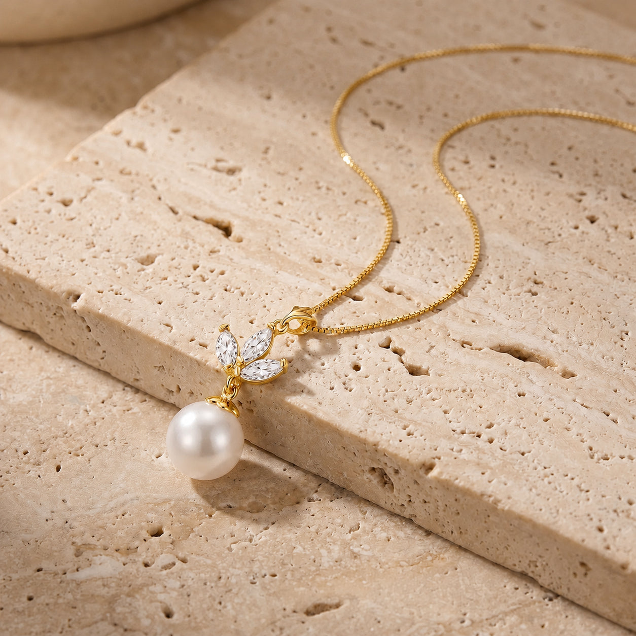 Yellow Gold Necklace Green Amethyst 10K — Colombina