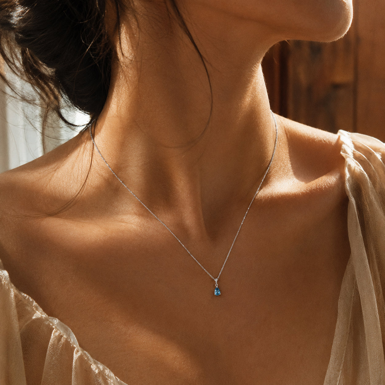 White Gold Rose Necklace Aquamarine 10K — Silvana