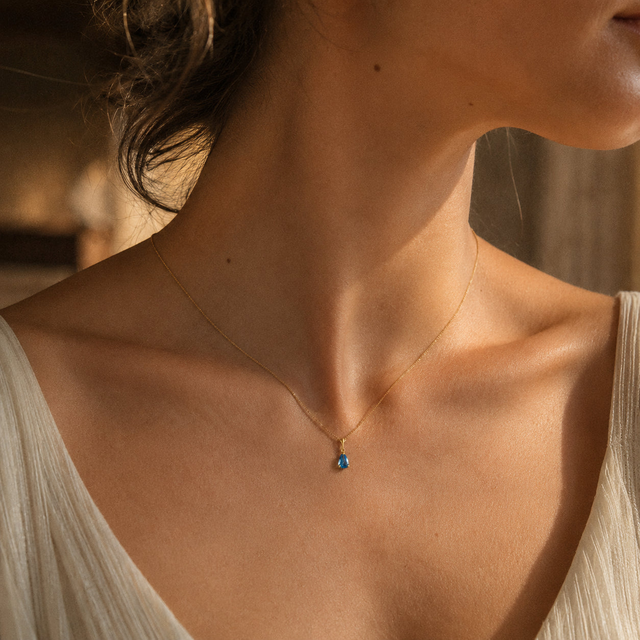 Yellow Gold Rose Necklace Aquamarine 10K — Silvana