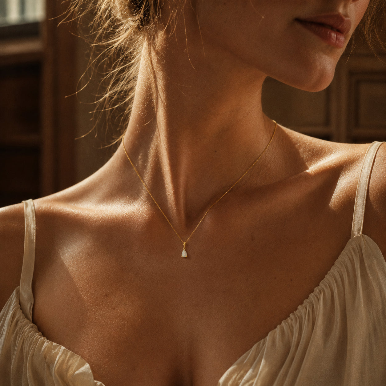 Yellow Gold Rose Necklace Blue Topaz 10K — Silvana