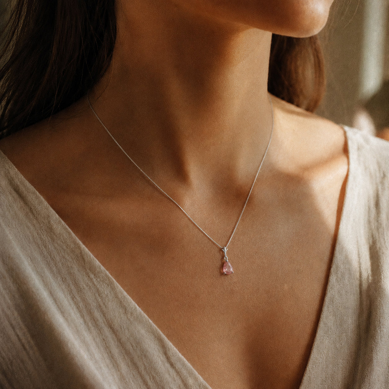 White Gold Rose Necklace Opal 10K — Silvana