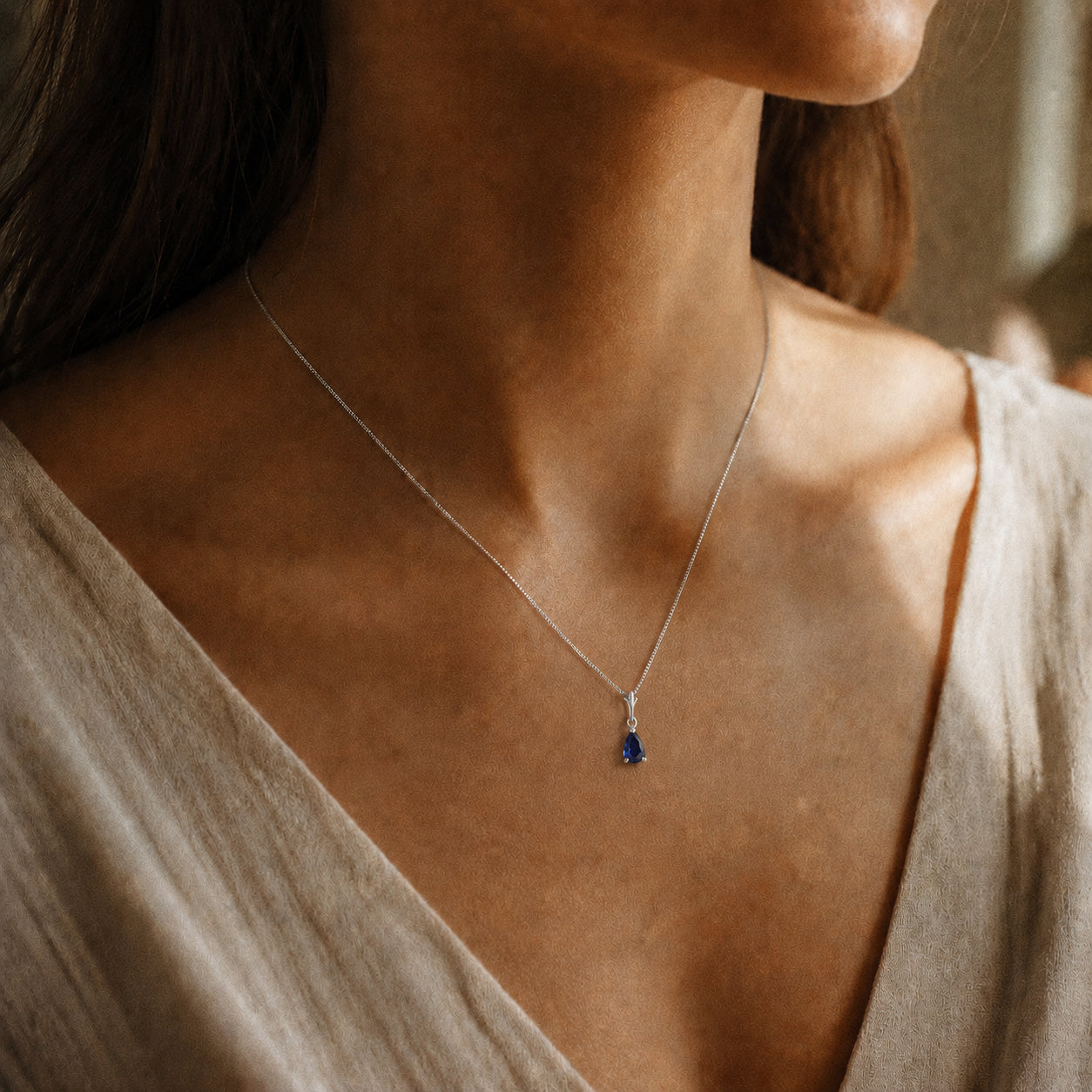White Gold Rose Necklace Green Amethyst 10K — Silvana
