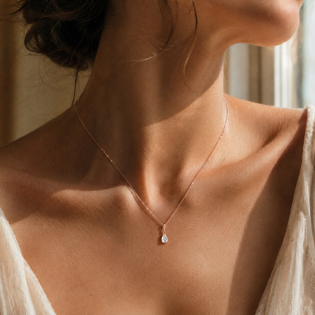 Rose Gold Rose Necklace Emerald 10K — Silvana