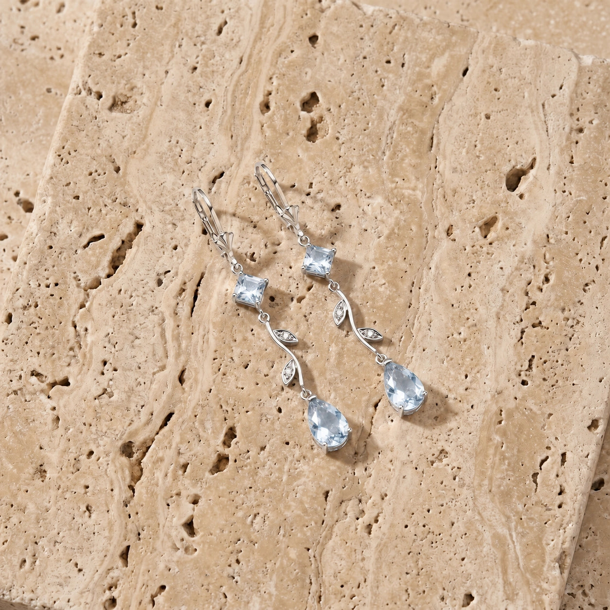 White Gold Aquamarine & Diamond — Elettra