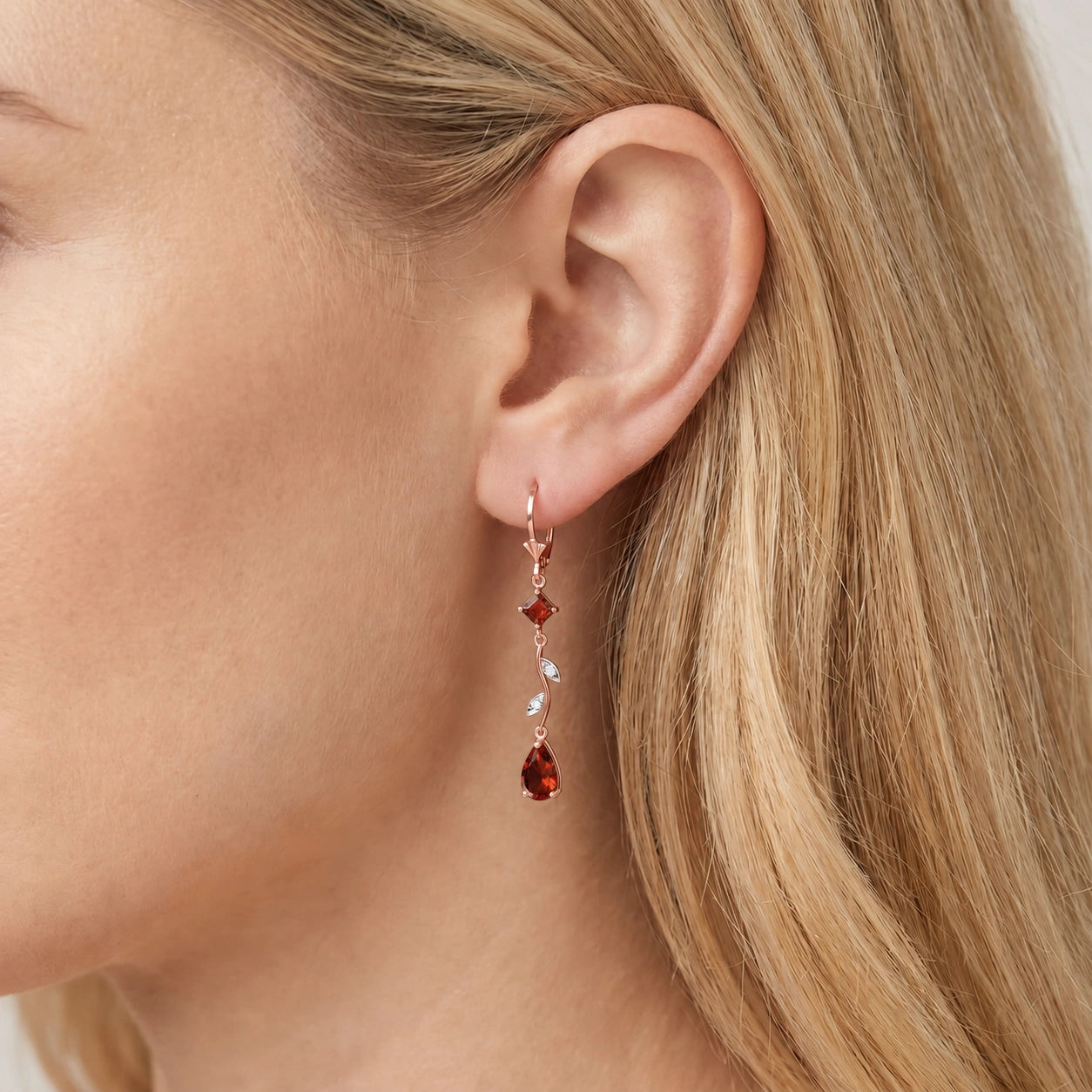 Rose Gold Garnet & Diamond — Elettra