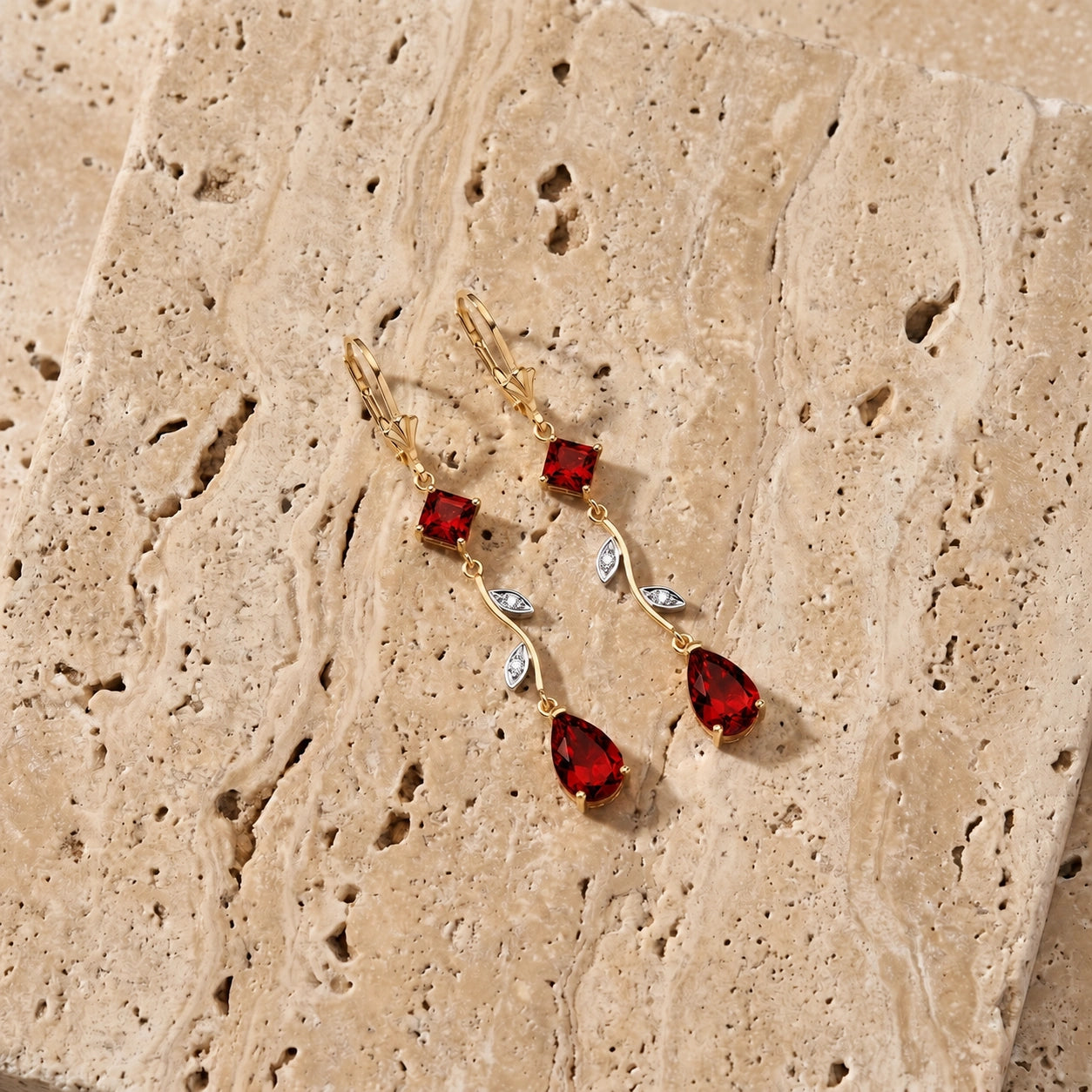 Yellow Gold Garnet & Diamond — Elettra