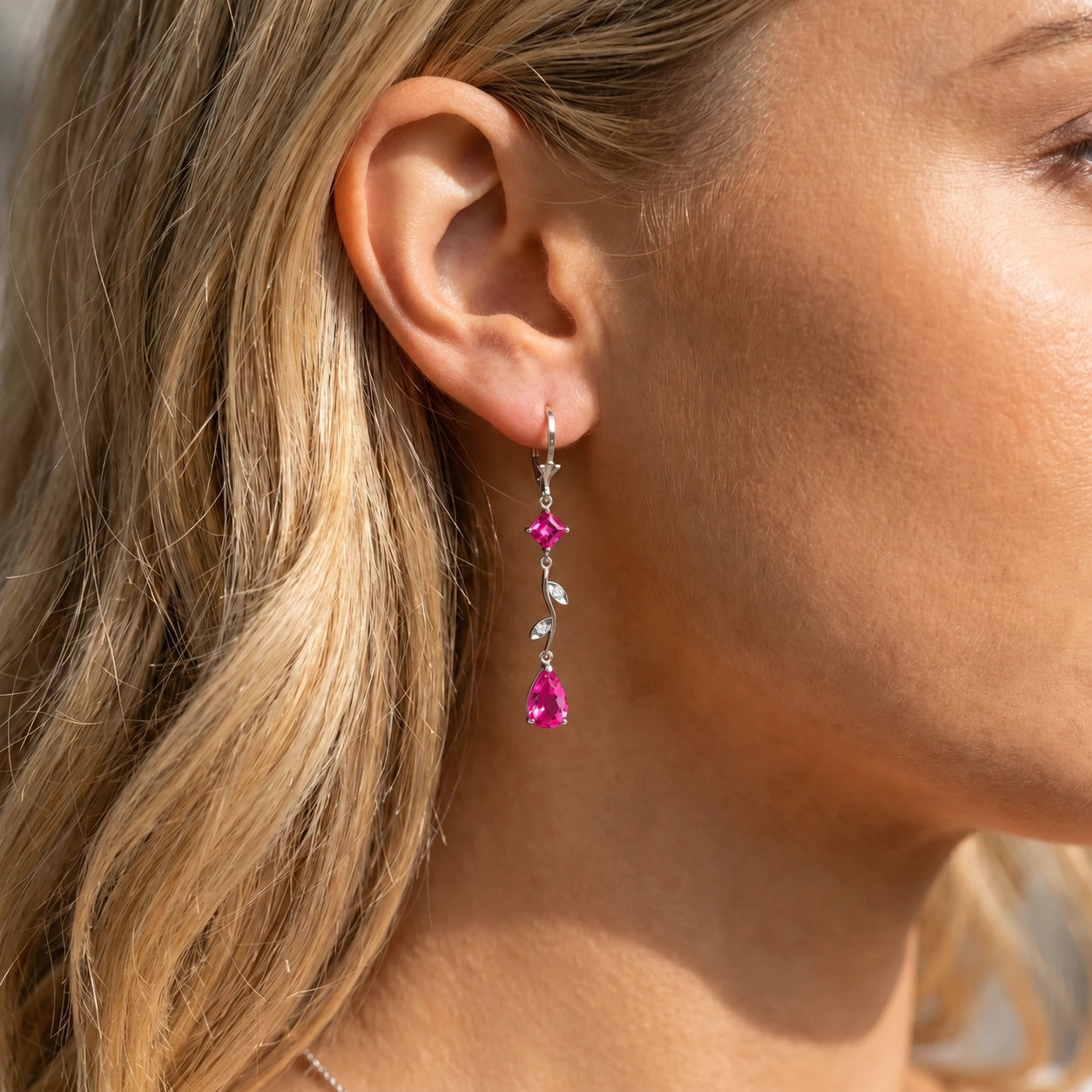 White Gold Pink Topaz & Diamond — Elettra