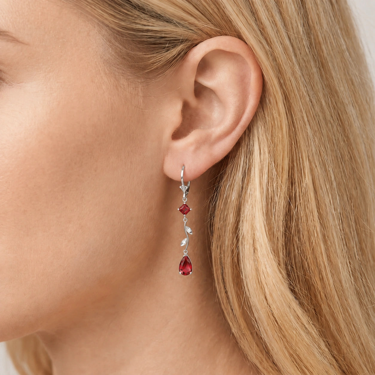 White Gold Ruby & Diamond — Elettra