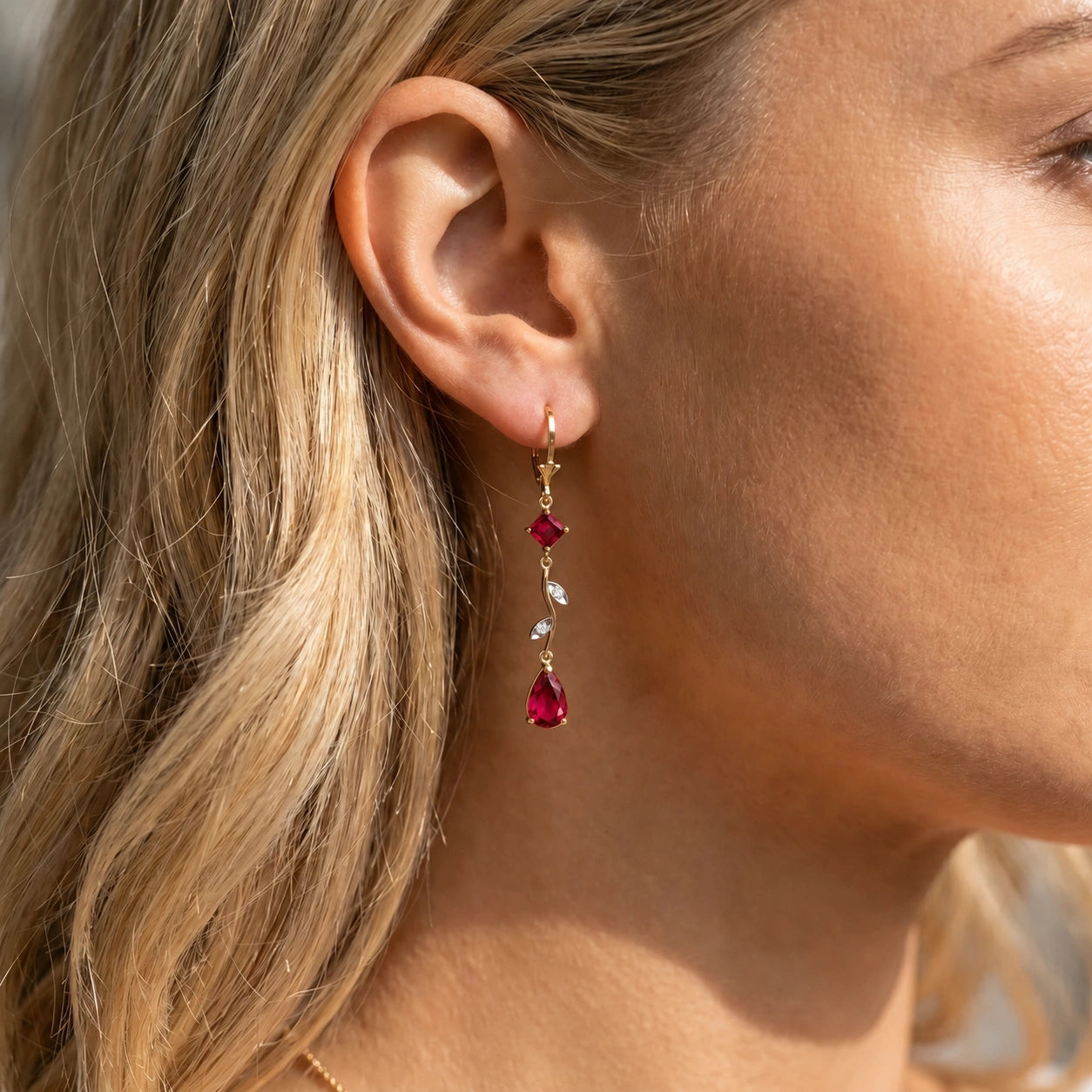 Yellow Gold Ruby & Diamond — Elettra