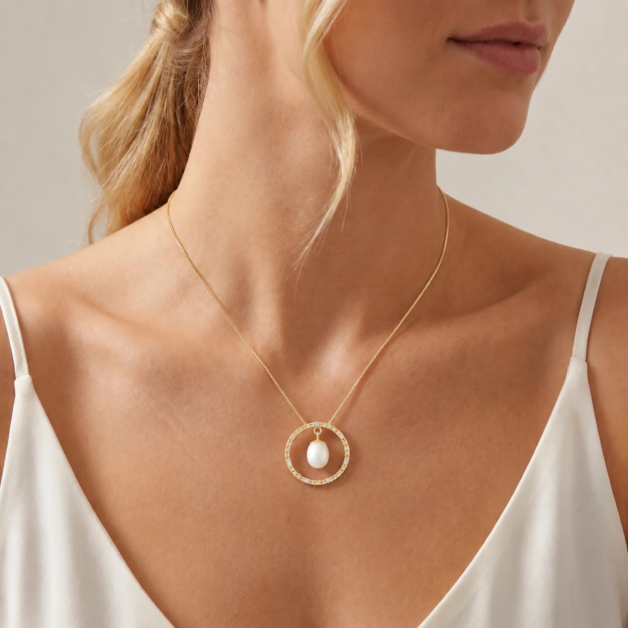 Yellow Gold Pearl & Diamond — Arnalda