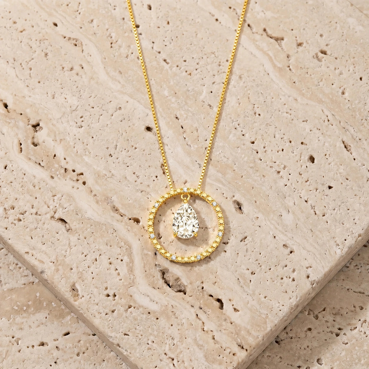Yellow Gold White Topaz & Diamond — Arnalda