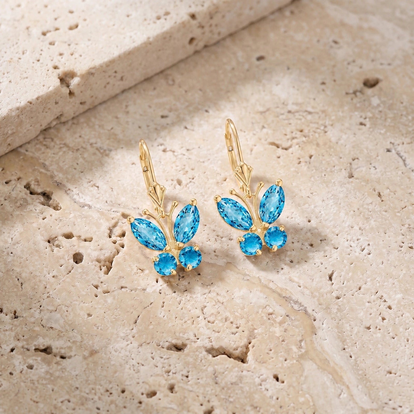Yellow Gold Aura Earrings Garnet 10K — Luciana