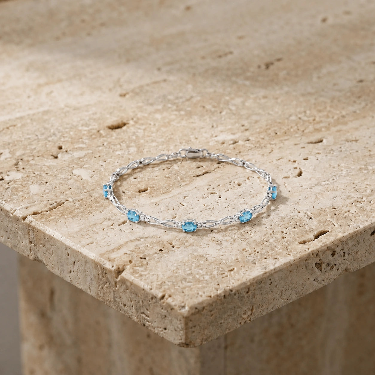 White Gold Diamond & Blue Topaz — Mariagreta
