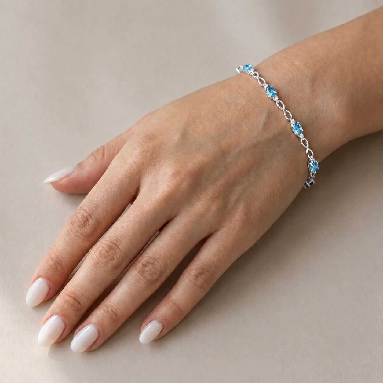 White Gold Diamond & Blue Topaz — Mariagreta