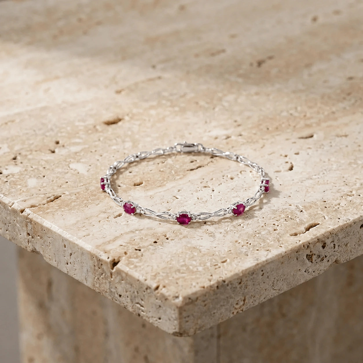 White Gold Diamond & Ruby — Mariagreta