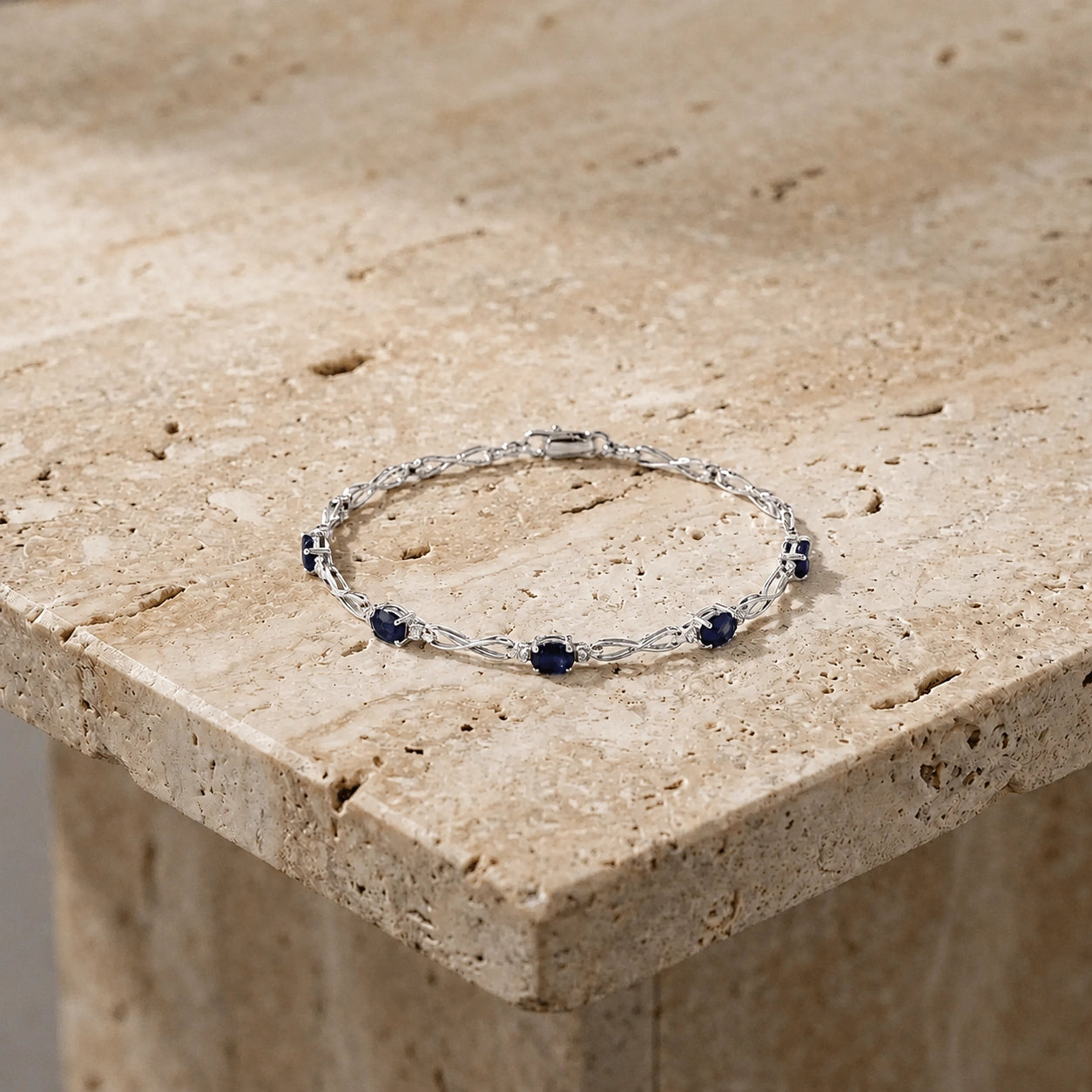 White Gold Diamond & Sapphire — Mariagreta