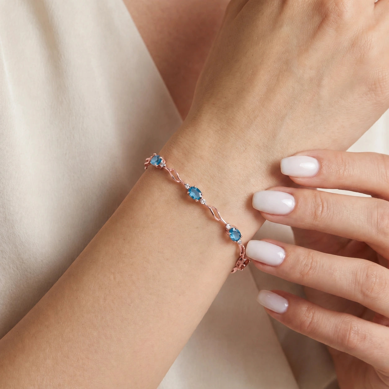 Rose Gold Diamond & Blue Topaz — Mariaida