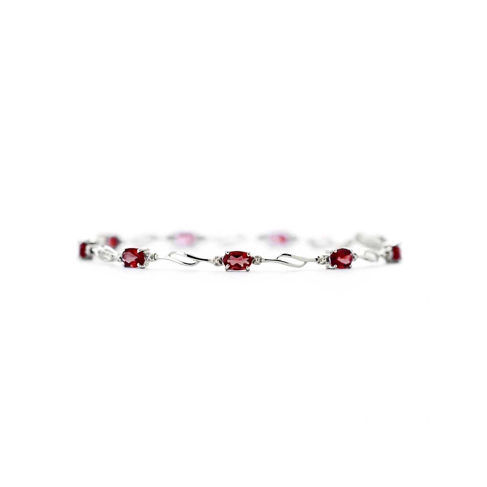 White Gold Diamond & Garnet — Mariaida