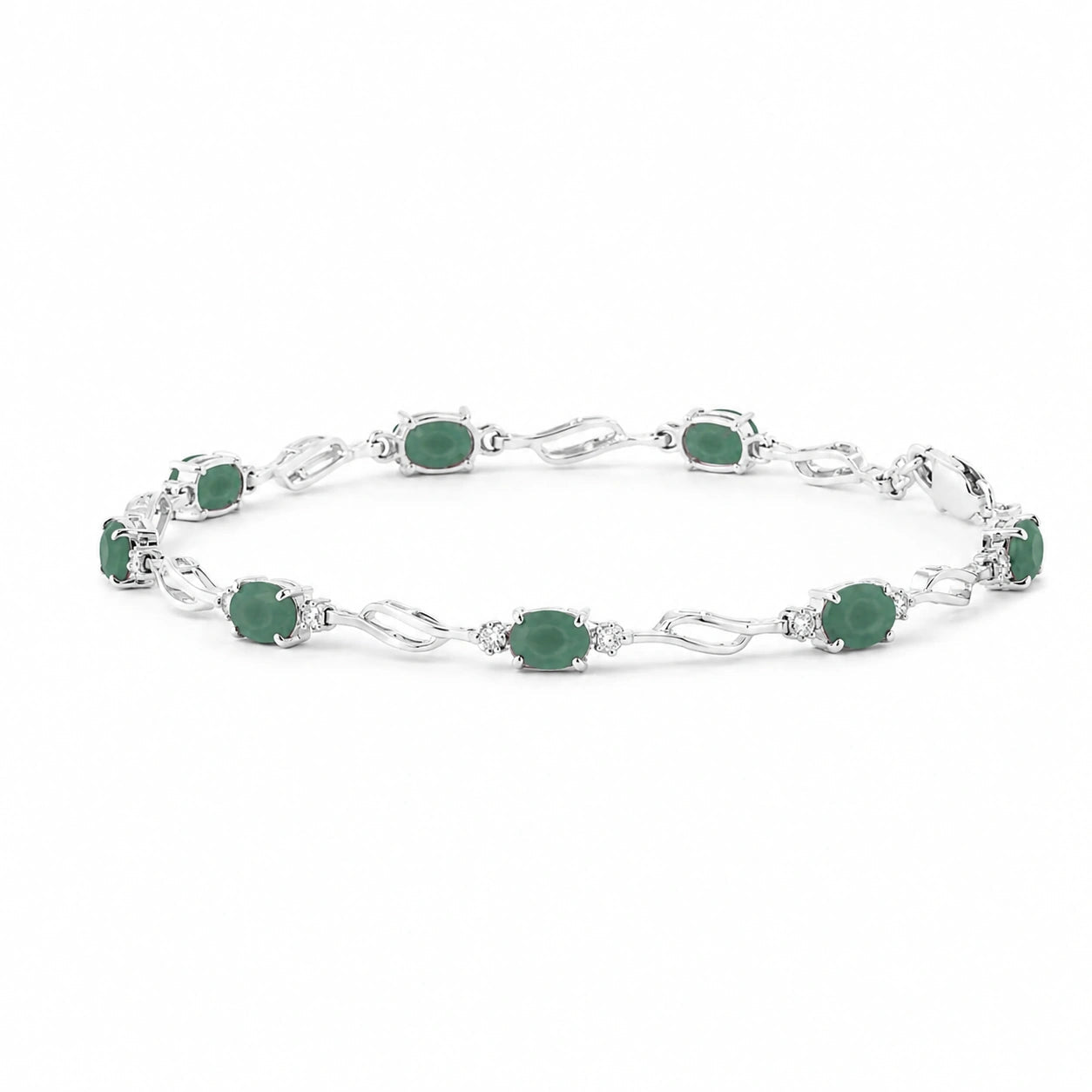 White Gold Emerald & Diamond — Mariaida