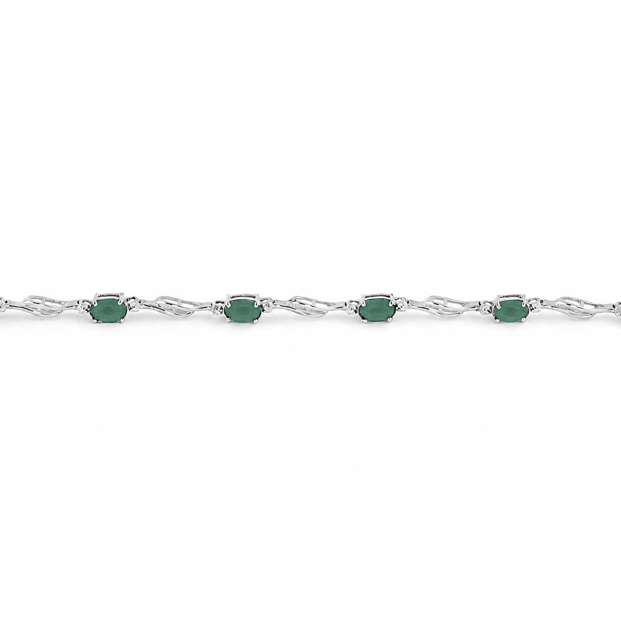 White Gold Emerald & Diamond — Mariaida