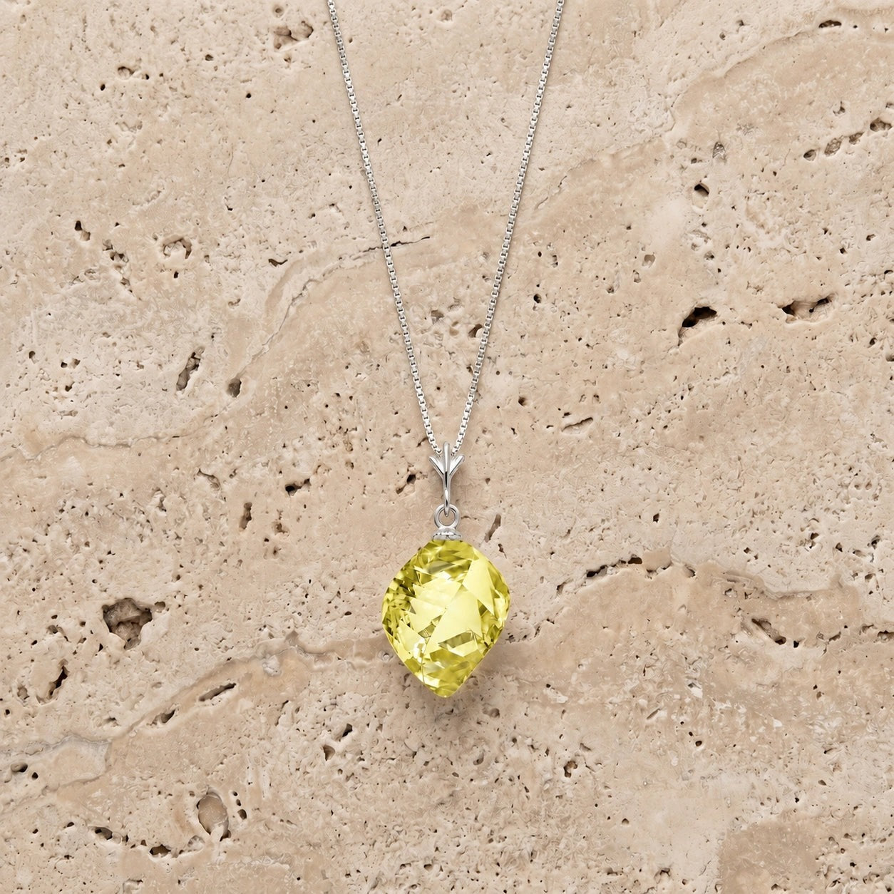 White Gold Pendant Necklace Spinel 10K — Malvina