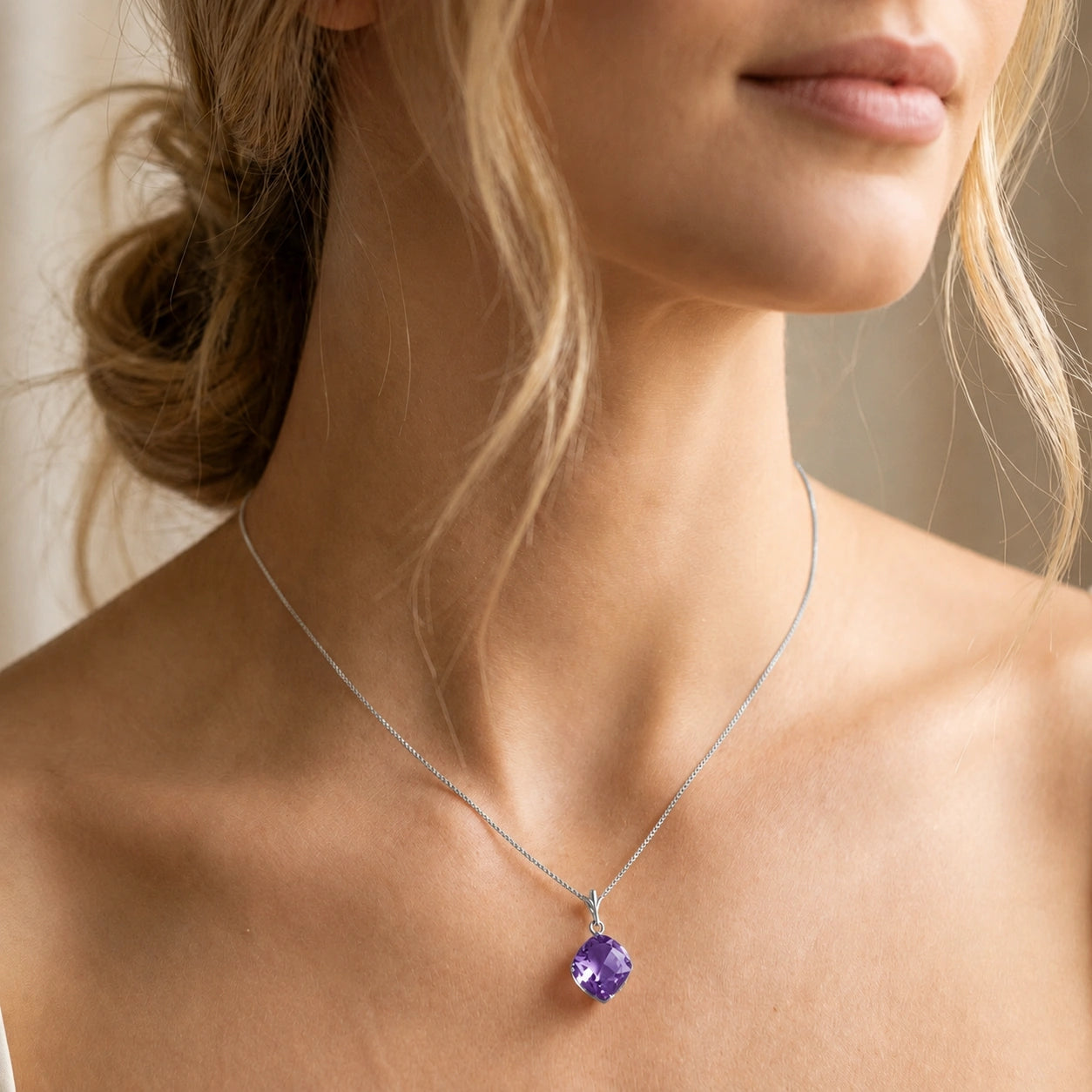 White Gold Pendant Necklace White Topaz 10K — Malvina