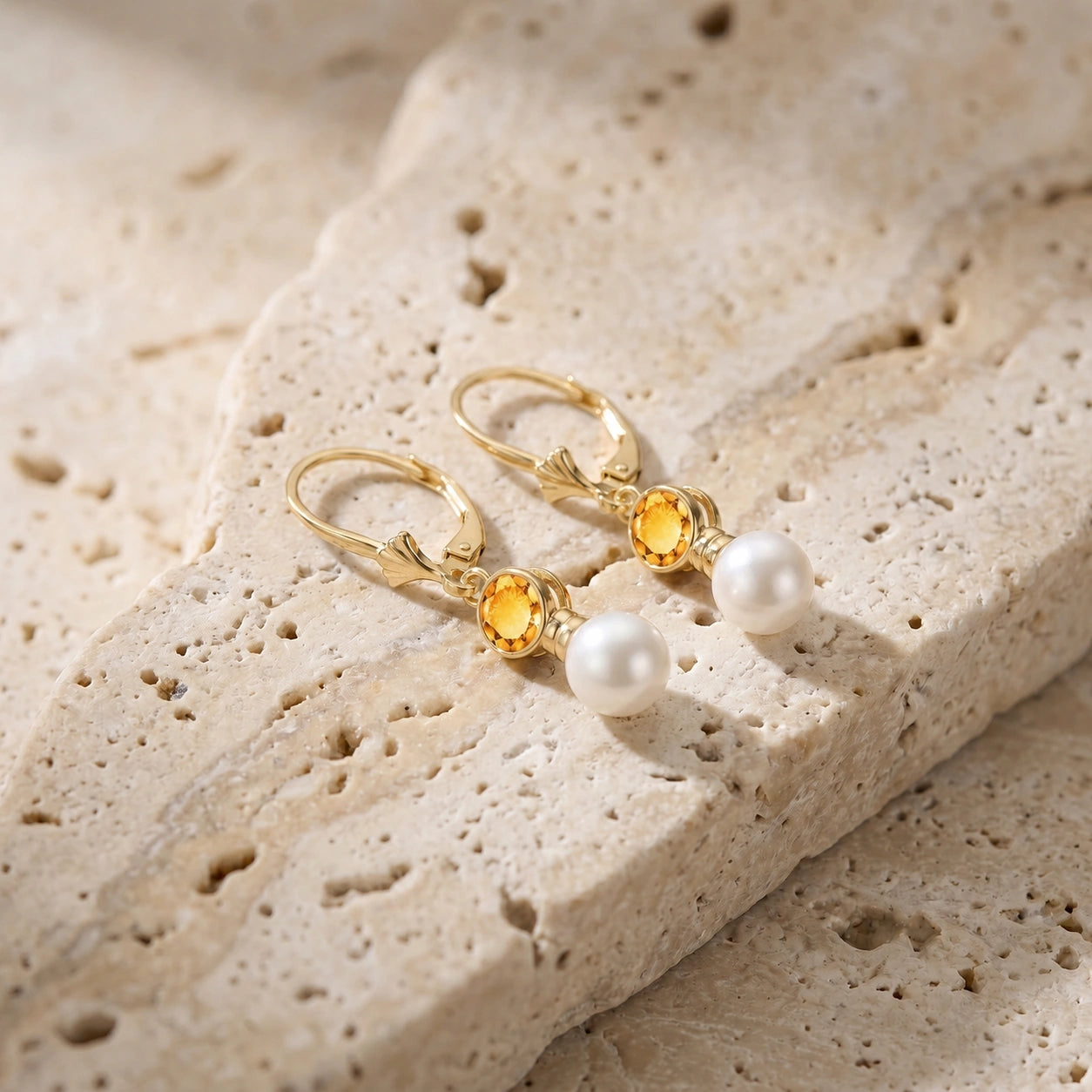 Yellow Gold Aura Earrings Citrine 10K — Alma