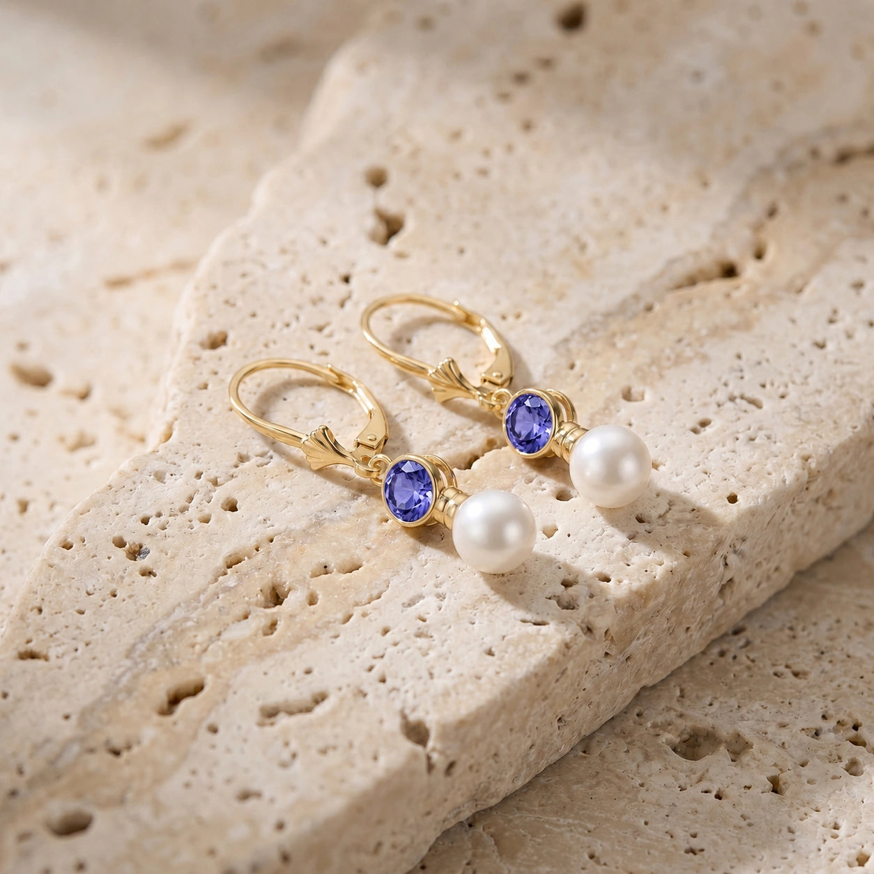 Yellow Gold Aura Earrings Tanzanite 10K — Alma