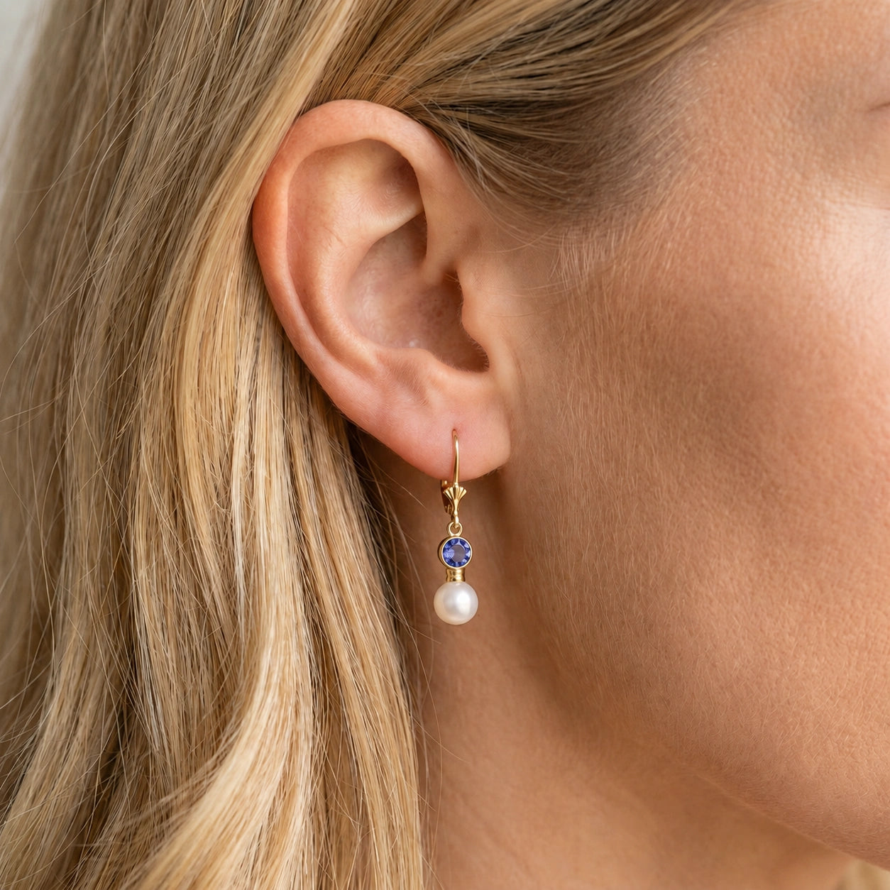 Yellow Gold Aura Earrings Tanzanite 10K — Alma