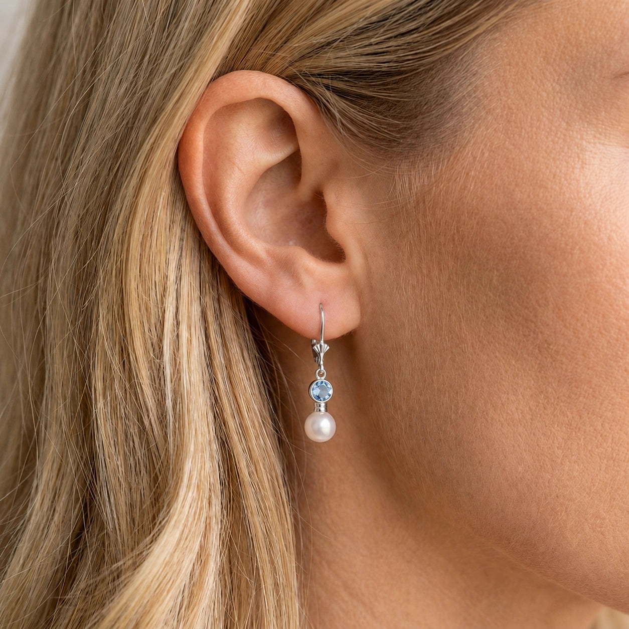 White Gold Aura Earrings Aquamarine 10K — Alma