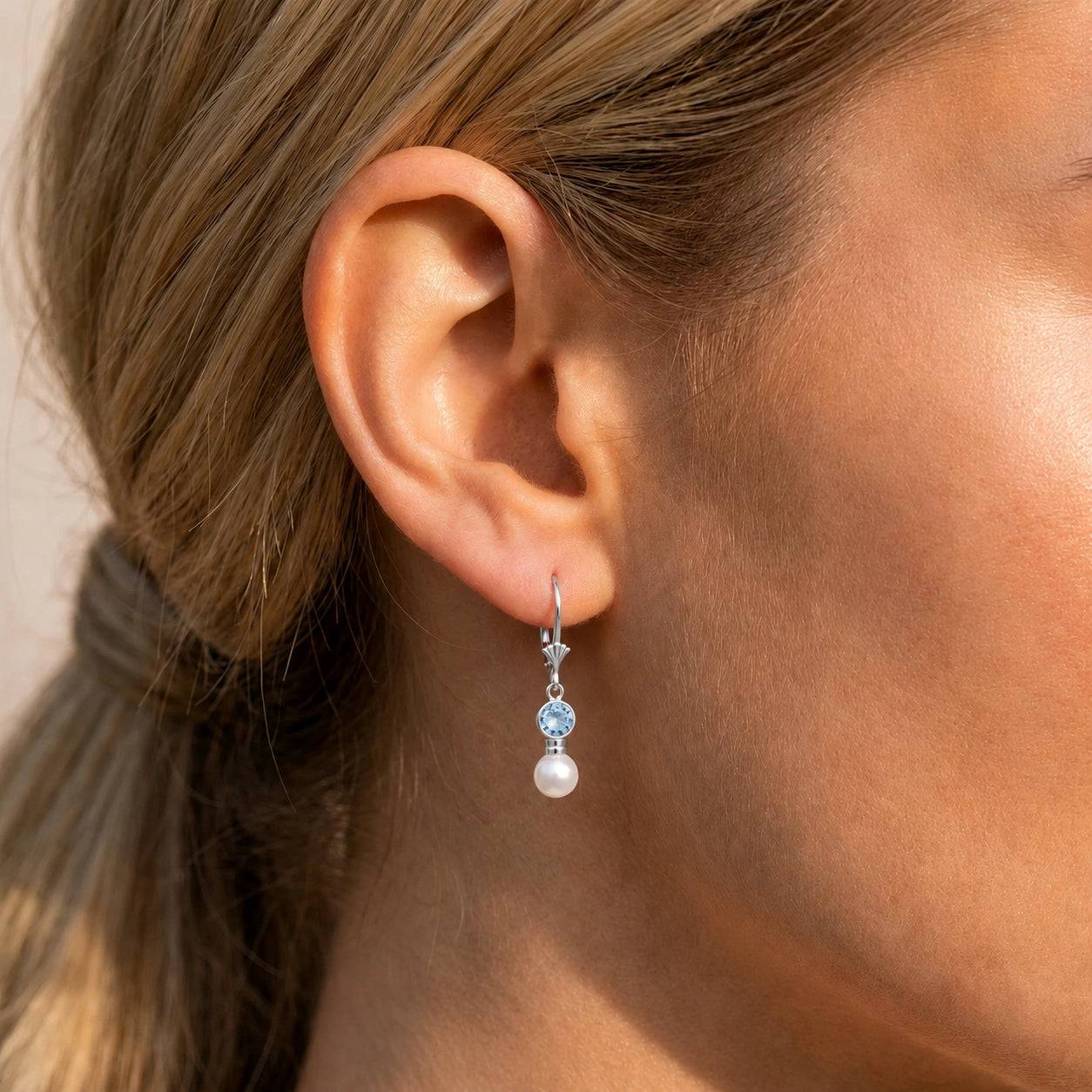 White Gold Aura Earrings Aquamarine 10K — Alma