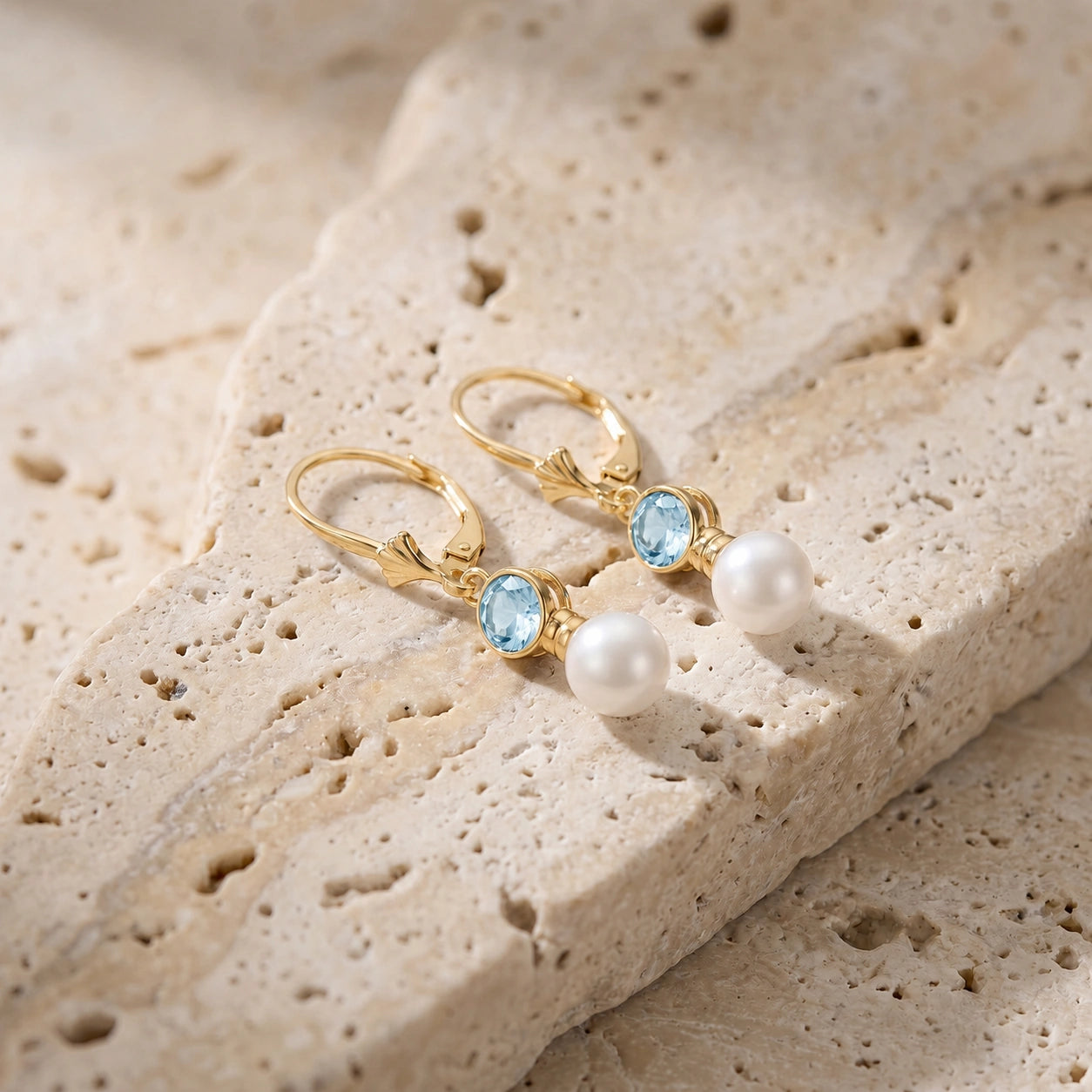 Yellow Gold Aura Earrings Aquamarine 10K — Alma