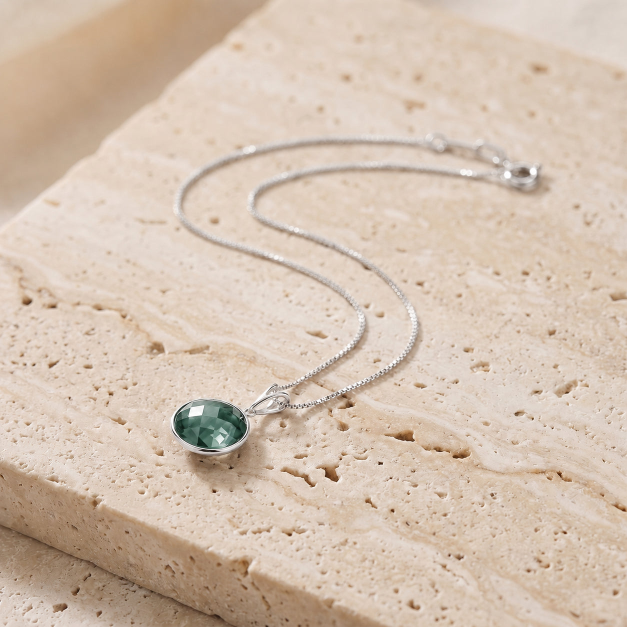 White Gold Pendant Necklace Emerald 10K — Cherubina
