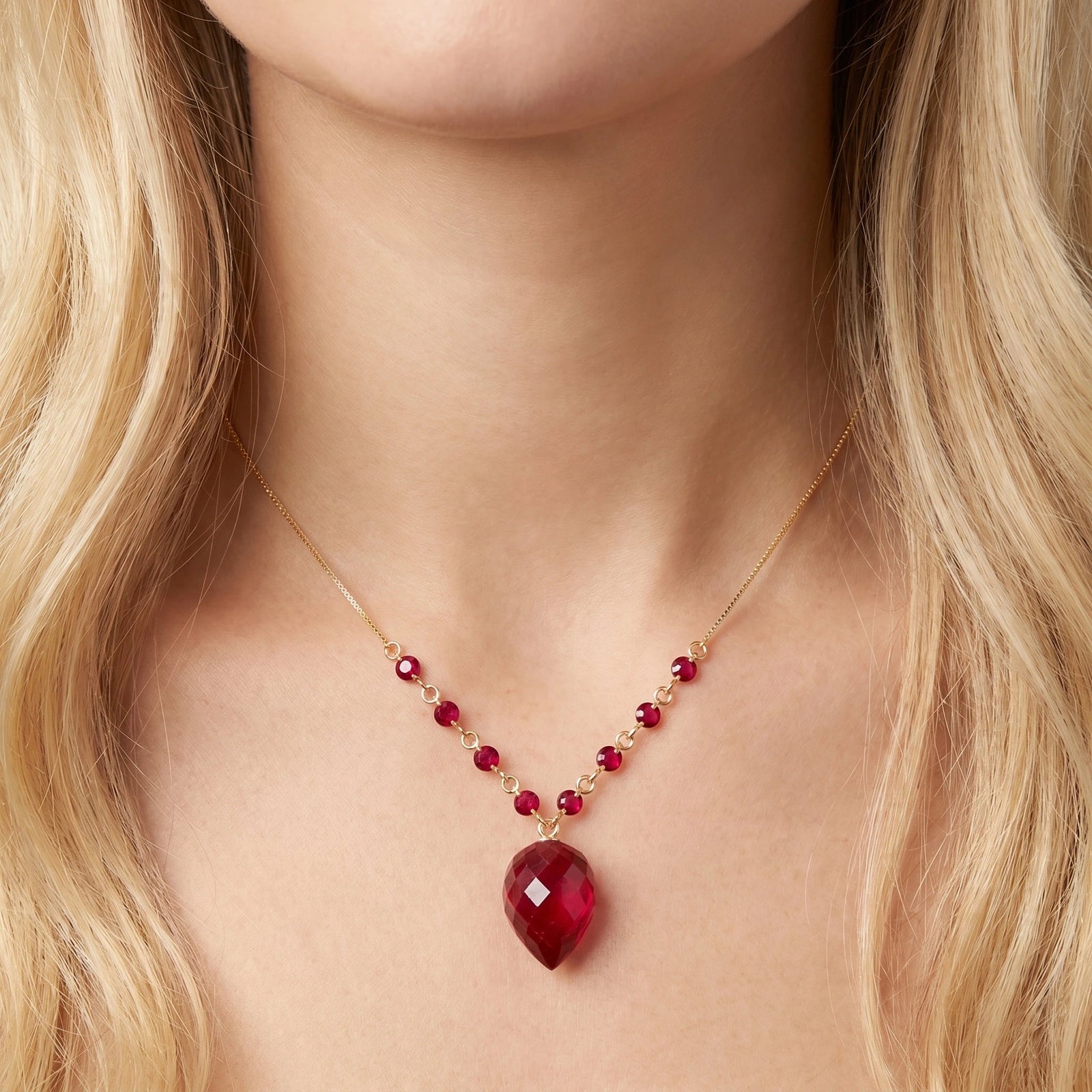 Yellow Gold Pendant Necklace Ruby 10K — Aurora