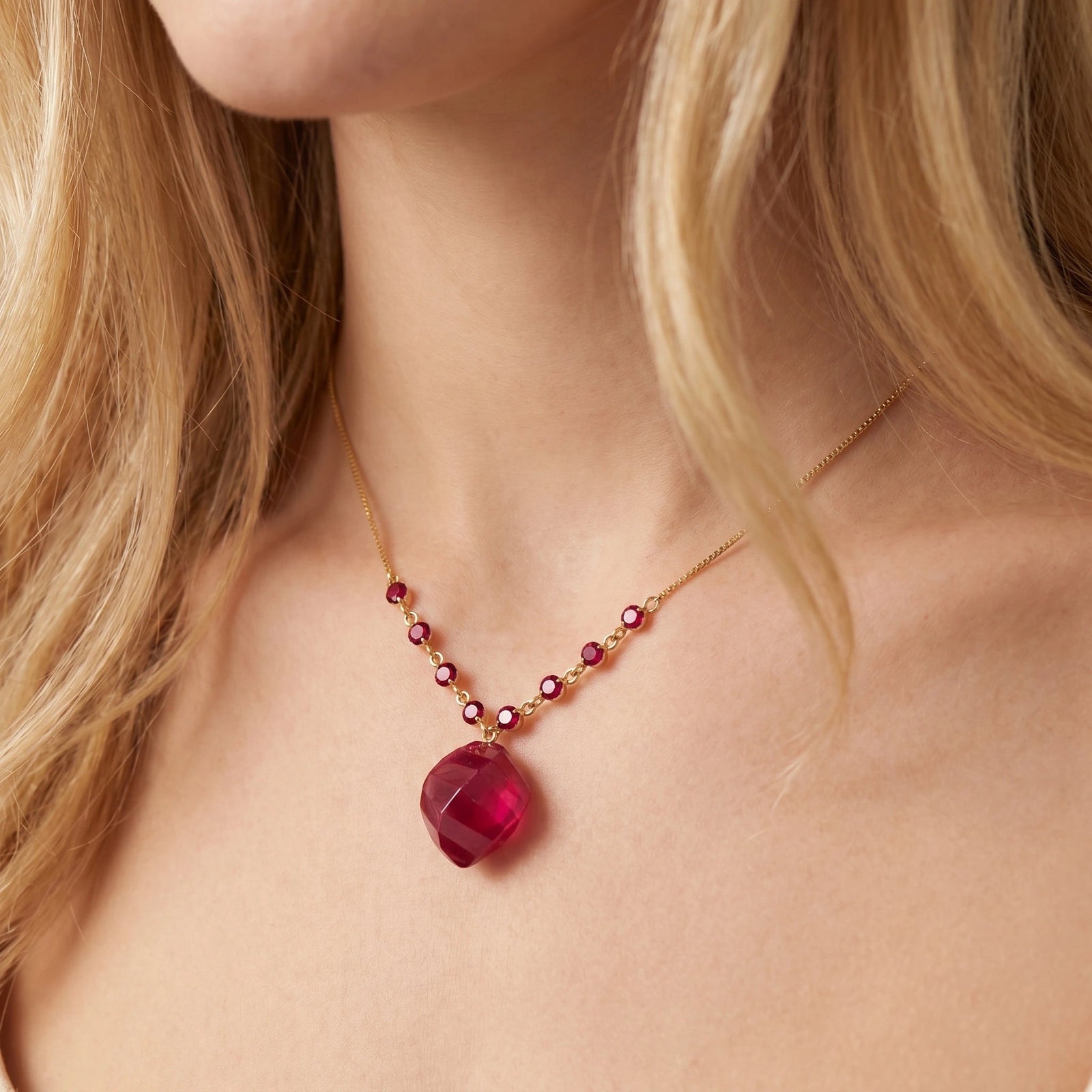 Yellow Gold Reverie Pendant Necklace Ruby 10K — Novella