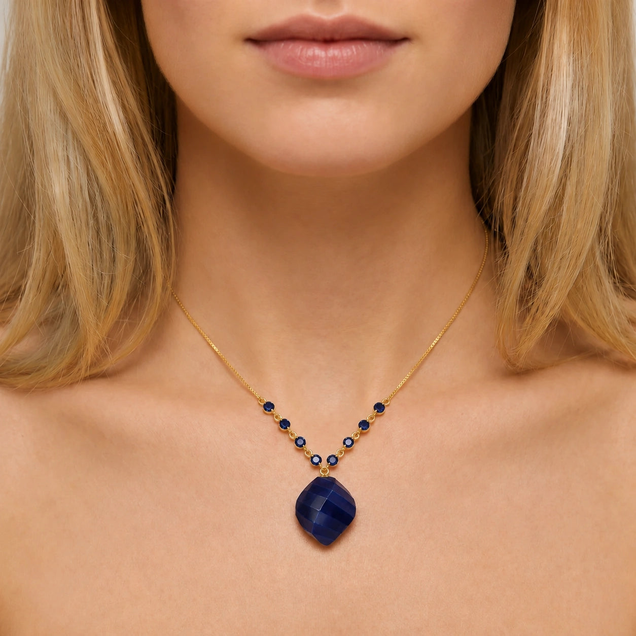 Yellow Gold Reverie Pendant Necklace Sapphire 10K — Novella