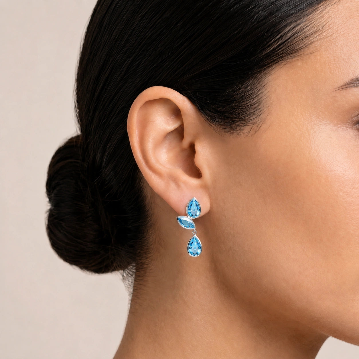 White Gold Blue Topaz — Ermellina