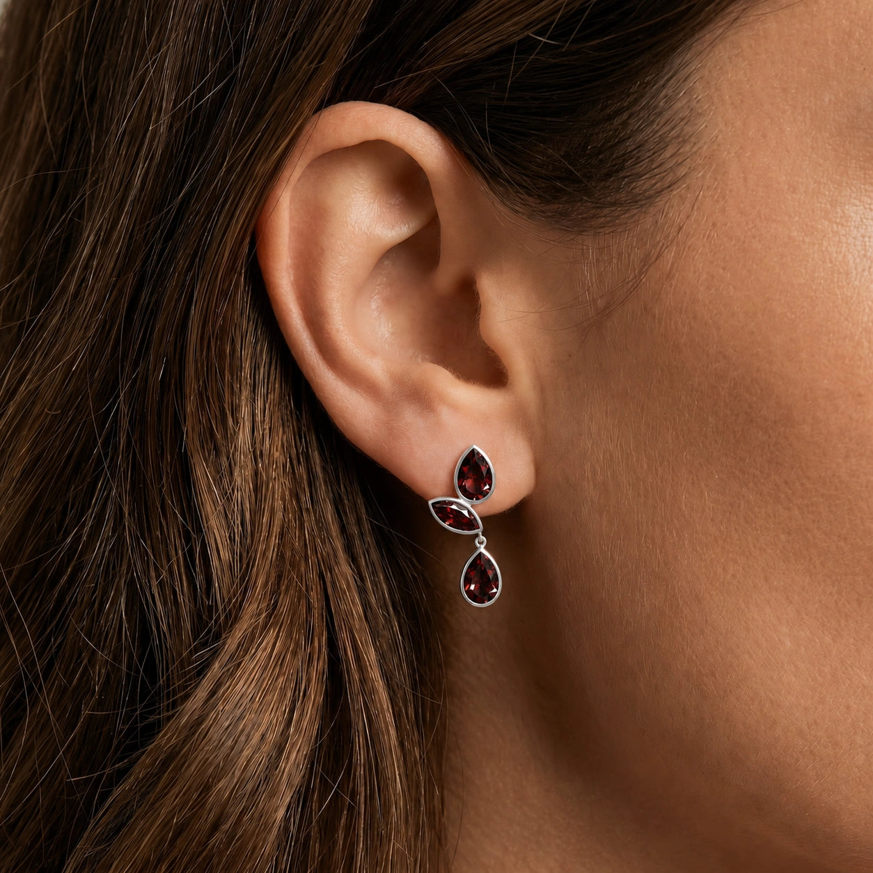White Gold Garnet — Ermellina