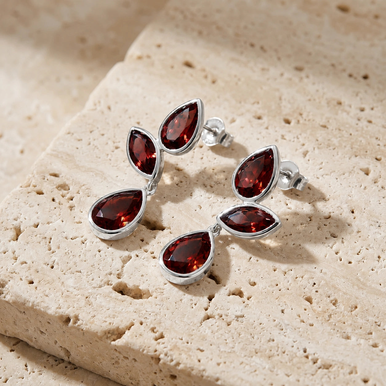 White Gold Garnet — Ermellina
