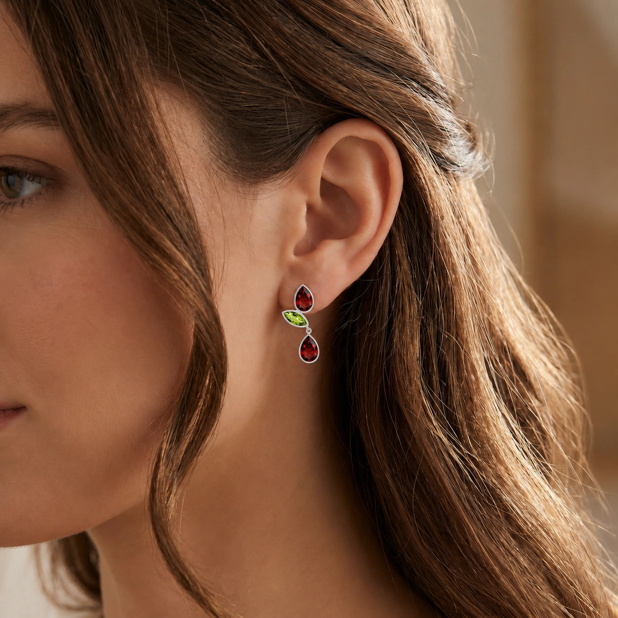 White Gold Peridot & Garnet — Ermellina