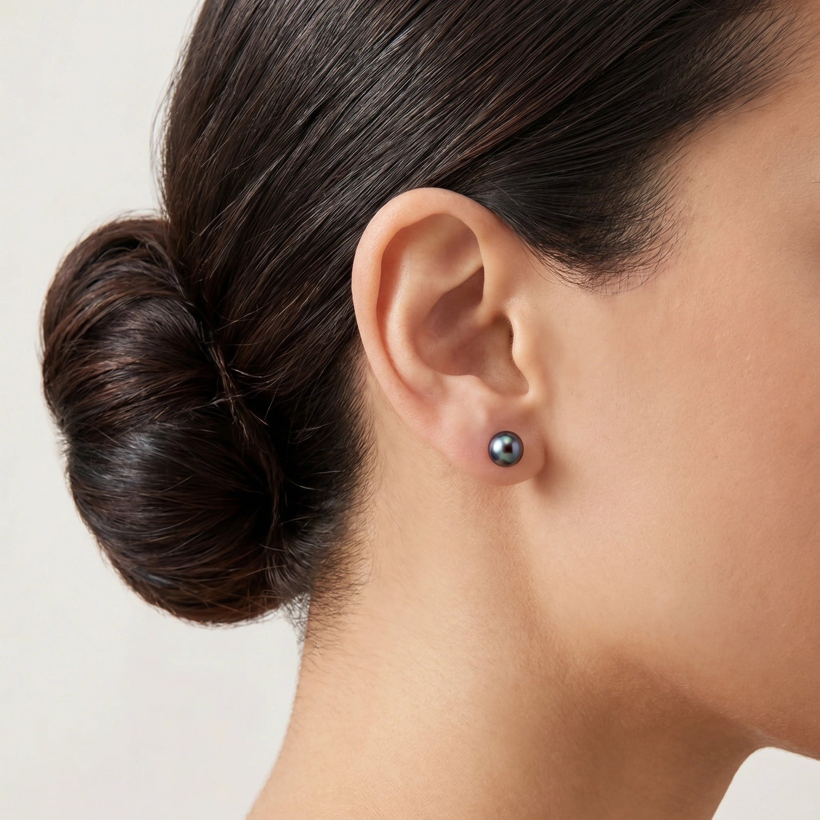 Yellow Gold Heritage Earrings Pearl 10K — Ermenegilda