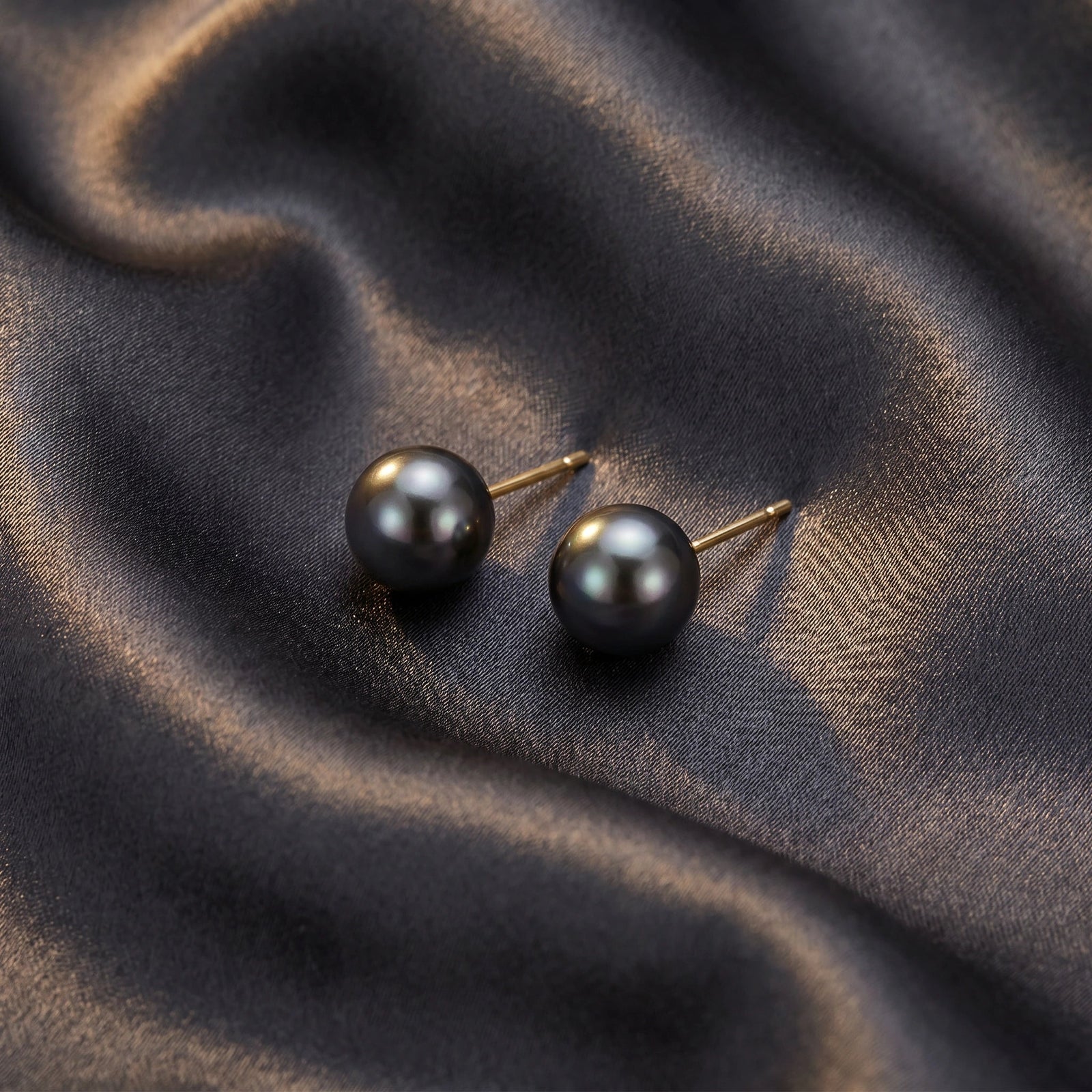 Yellow Gold Heritage Earrings Pearl 10K — Ermenegilda